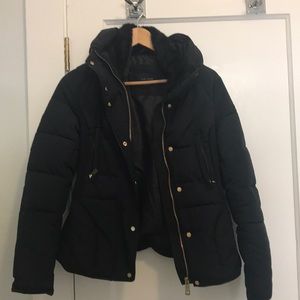 Like new | Navy and gold puffy jacket w/ faux fur